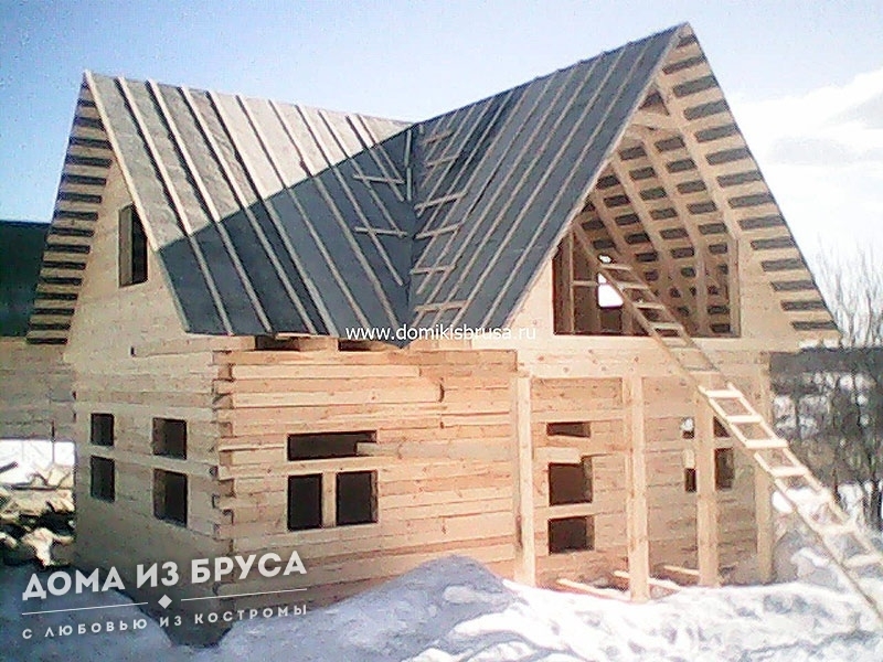Дом с мансардой